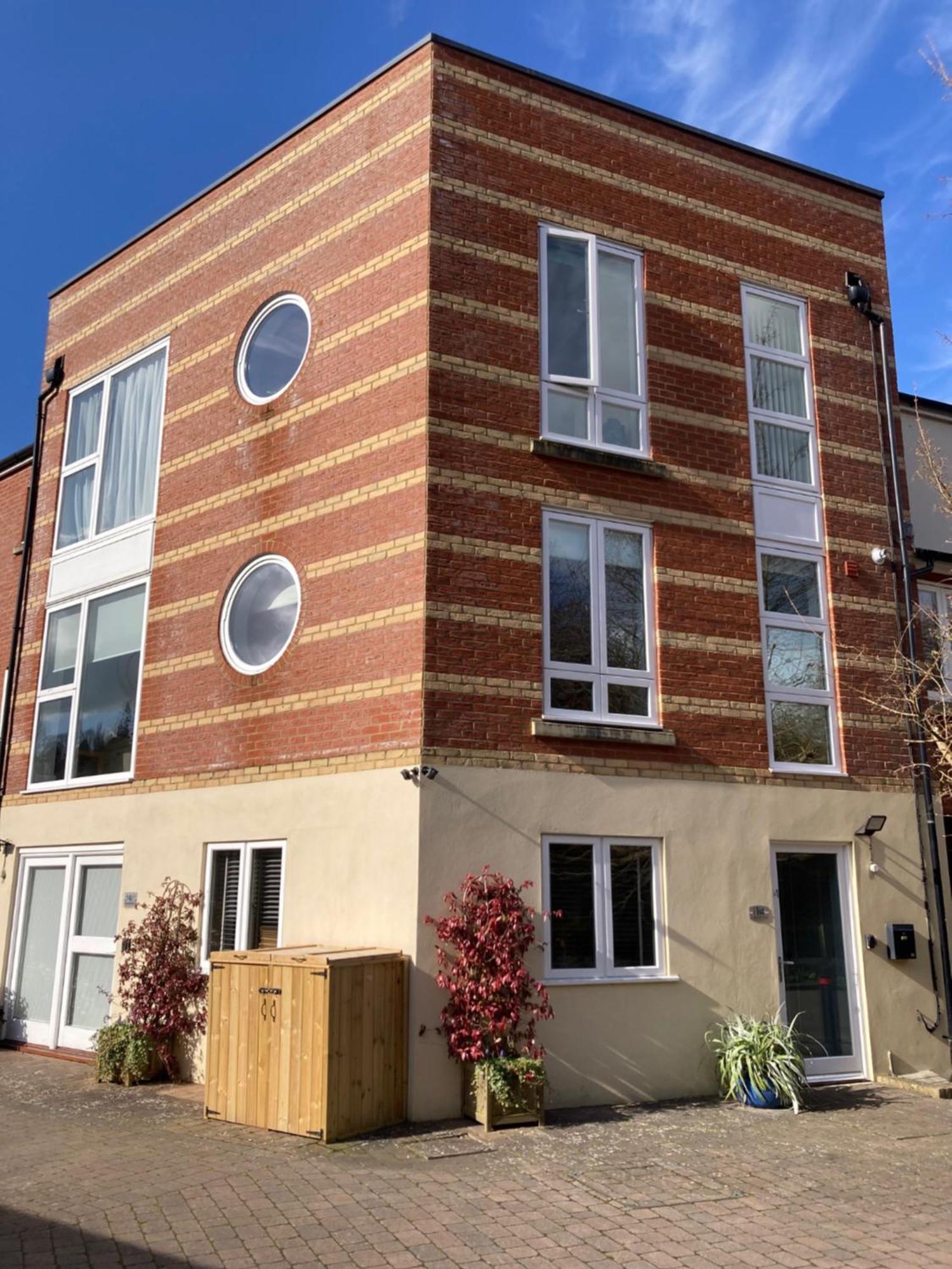 Streamside Apartments Yeovil Bagian luar foto